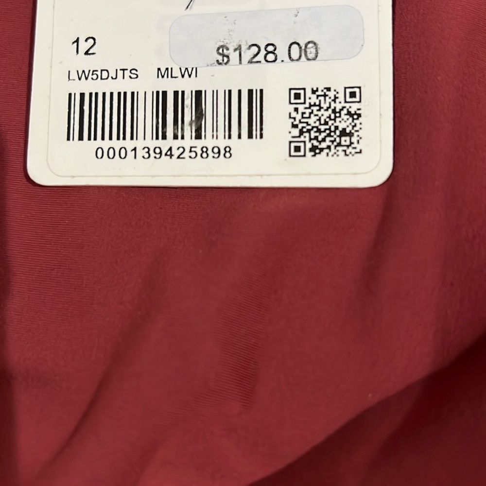 NWT lululemon athletica InStill HR Tight 25”. Size 12. Color MLWI - Mulled Wine. - Picture 5 of 9